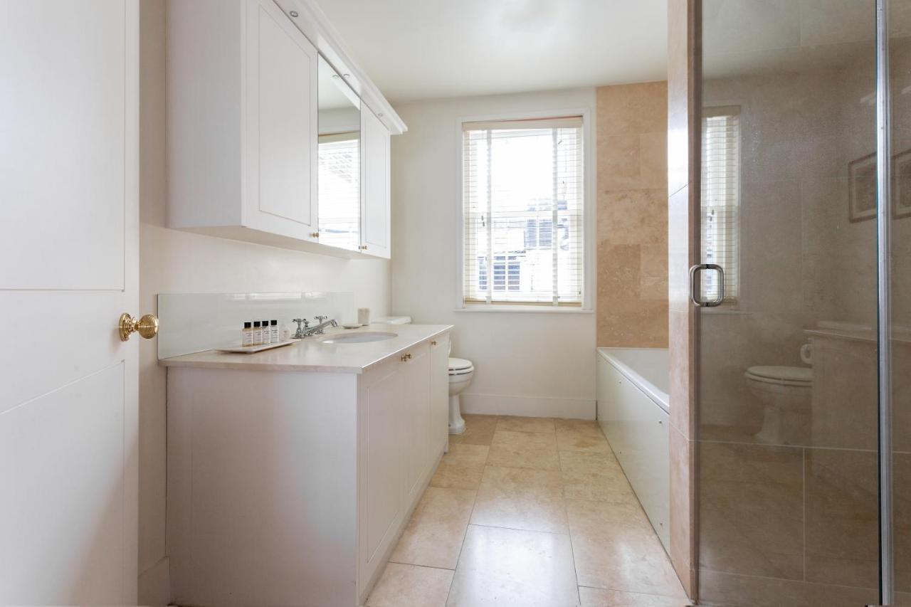 Appartamento Donne Place By Onefinestay Londra